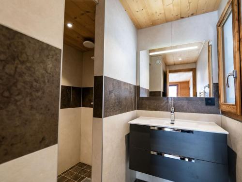 Et badeværelse på Grand appartement 4 pièces, 8 pers, animaux admis - FR-1-676-173