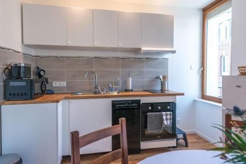 Photo de la galerie de l'établissement La Petite Marcelle, appartement & garage, au Tréport