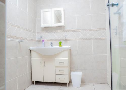 Un baño de SAR GUESTHOUSE