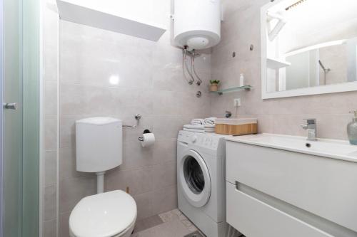 Bilik mandi di Apartman Ante