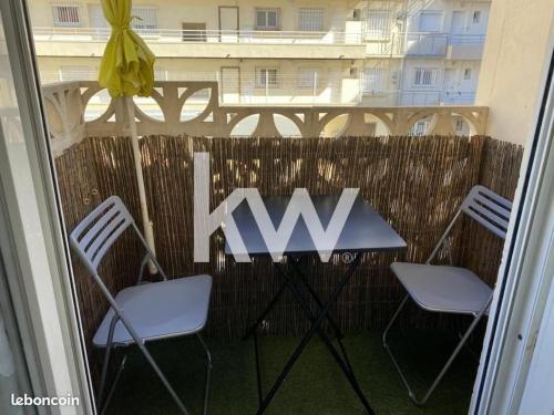 Photo de la galerie de l'établissement Joli studio bleu mer, à Canet