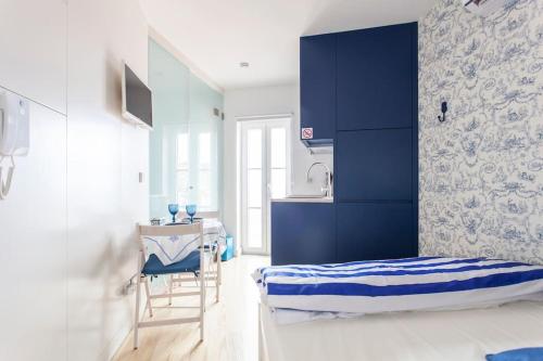´Sao Vicente III´- Eco-studio, french balcony&view
