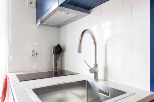 ´Sao Vicente III´- Eco-studio, french balcony&view