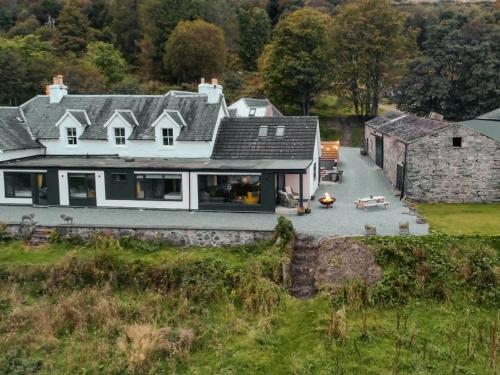 The Farmhouse - Ukc5775