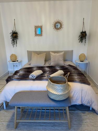 Ένα ή περισσότερα κρεβάτια σε δωμάτιο στο T2 cocooning proche Paris et Disney