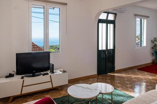 Ponta do Sol hills view 2BR