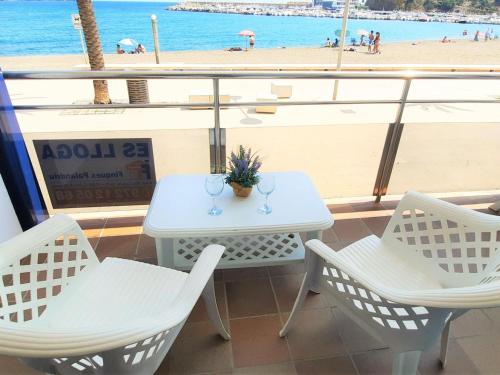 Apartamento de 3 dormitorios frente al mar en Llançà, cerca de playas y actividades - ES-170-43