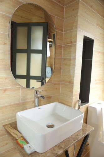 Bilik mandi di AN PHÚ Home