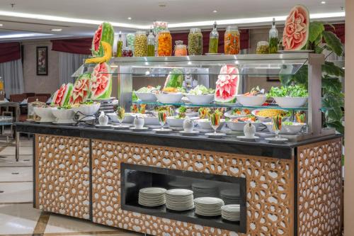 Jídlo v hotelu nebo okolí