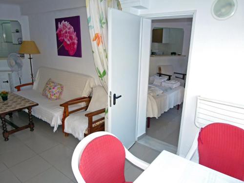 Kuchyň nebo kuchyňský kout v ubytování Apartamentos Intercentro Algarrobo-Costa APARTAMENTOS TURÍSTICOS -INMOBILIARIA