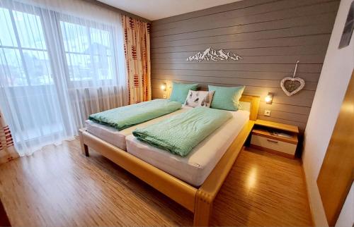 Zdjęcie z galerii obiektu Appartements Bergheim w mieście Pettneu am Arlberg