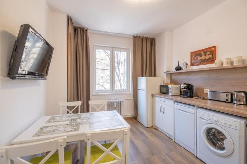 Peaceful downtown location - 2 bedroom apartment