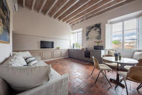 Ognissanti Family Suite in great location