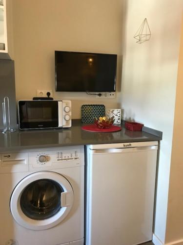 Lovely Monsanto View Studio Apartment in Campolide - Z D
