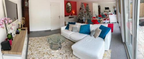 Maison 20´de Paris et Disneyland