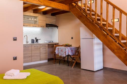 Irene's Paradise apartments