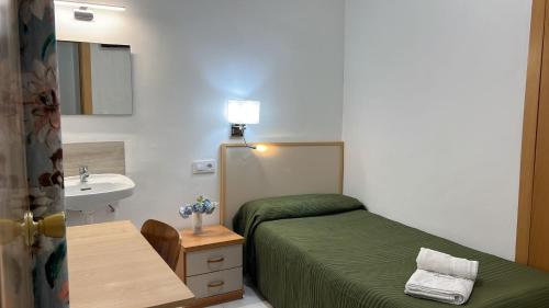 Koupelna v ubytování Hostal Alhambra Tarragona