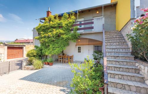 Cozy app for three people