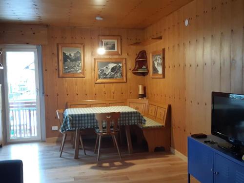 Fotografie z fotogalerie ubytování Appartamento Arcade v destinaci Predazzo