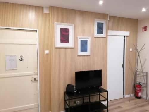 Lisbon Heart Santa Marta Apartment