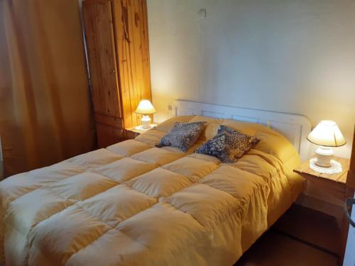 Katil atau katil-katil dalam bilik di La Casa de la Esquina
