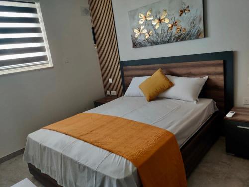 Postel nebo postele na pokoji v ubytování Sea Breeze Duplex Deluxe Penthouse