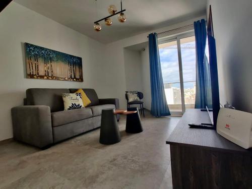 Posezení v ubytování Sea Breeze Duplex Deluxe Penthouse
