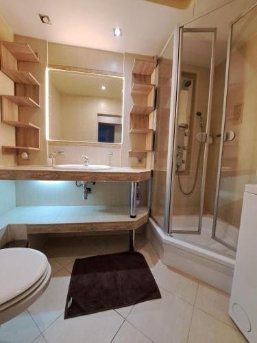 Ванная комната в Apartament pod Basztą