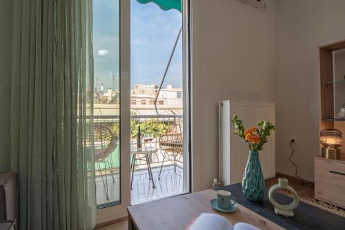 Acropolis view apt in Koukaki