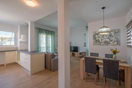 Acropolis view apt in Koukaki