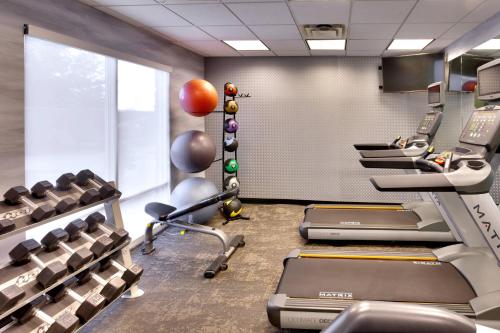 Gimnasio o instalaciones de fitness de Fairfield Inn & Suites Roswell