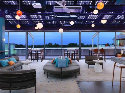 The Moonrise Hotel Image