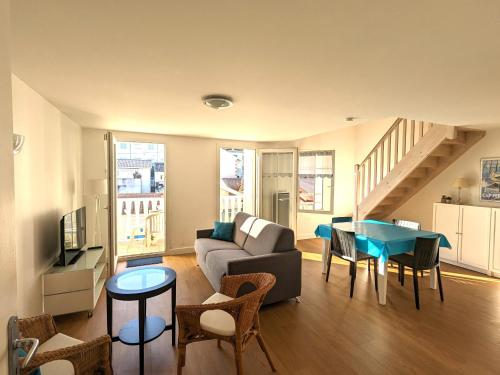 Duplex T3 lumineux avec balcon, parking et WIFI à Arcachon