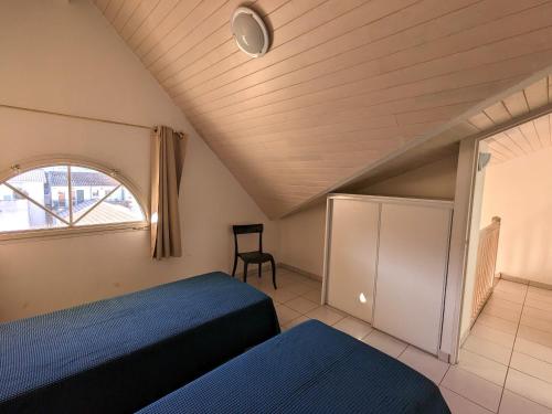 Duplex T3 lumineux avec balcon, parking et WIFI à Arcachon