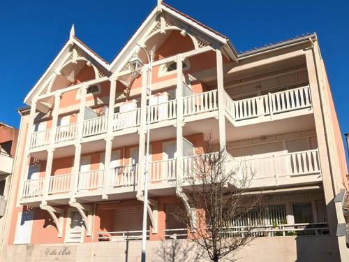 Duplex T3 lumineux avec balcon, parking et WIFI à Arcachon