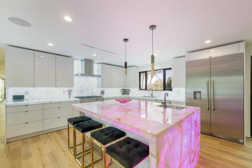T7Alta mesa Luxt7 privacy with pool jacuzzi & more