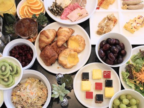 Jídlo v hotelu nebo okolí