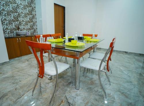 Φωτογραφία από το άλμπουμ του Altitude Villa A Serene Retreat Panchgani σε Panchgani