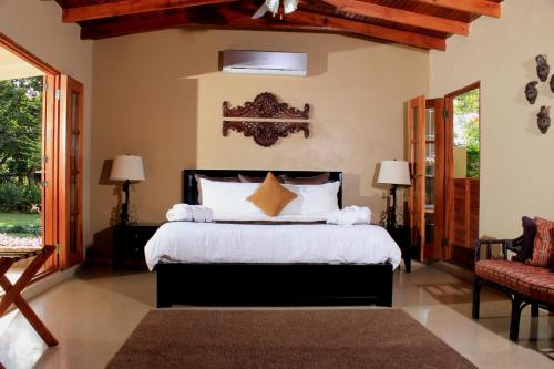 Cama o camas de una habitación en Crater Valley Boutique Hotel