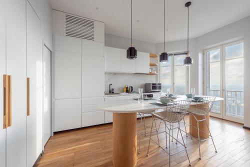 Gallery image of Le 360 - Appt vue panoramique sur Lyon in Sainte-Foy-lès-Lyon