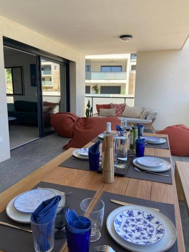 T3 pour 6 dans résidence neuve avec piscine