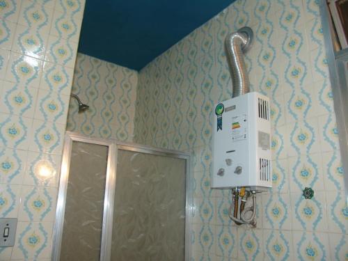 Et badeværelse på Apartamento charme de Copacabana