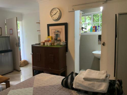 Koupelna v ubytování Coz Bachelor Pad in Randburg