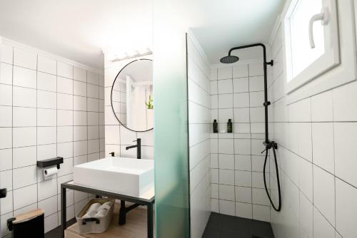 Marilora's House. Charming Urban Retreat