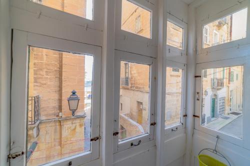 Ένα μπάνιο στο Typical Maltese town house just outside Valletta