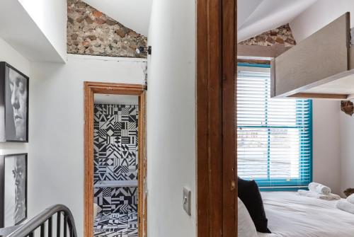 Stylish flat central Brighton photo 22