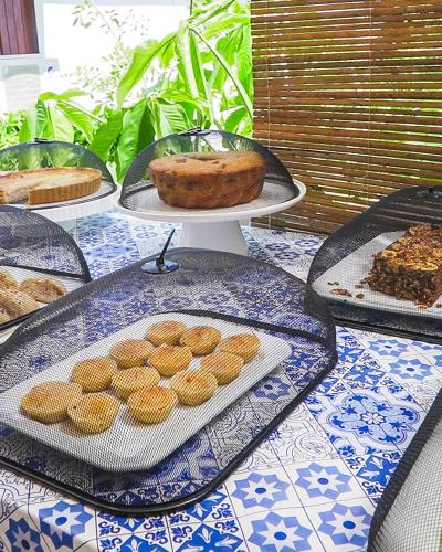 Makanan di atau berdekatan inn ini