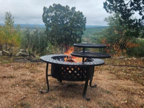 Barbacoa disponible para clientes en la casa o chalet