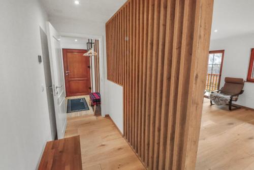 CergnatにあるCharmant et spacieux chalet moderneのギャラリーの写真
