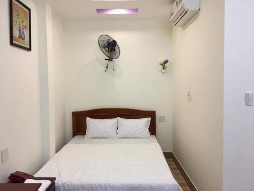 Voodi või voodid majutusasutuse Nhà nghỉ Nam Anh toas
